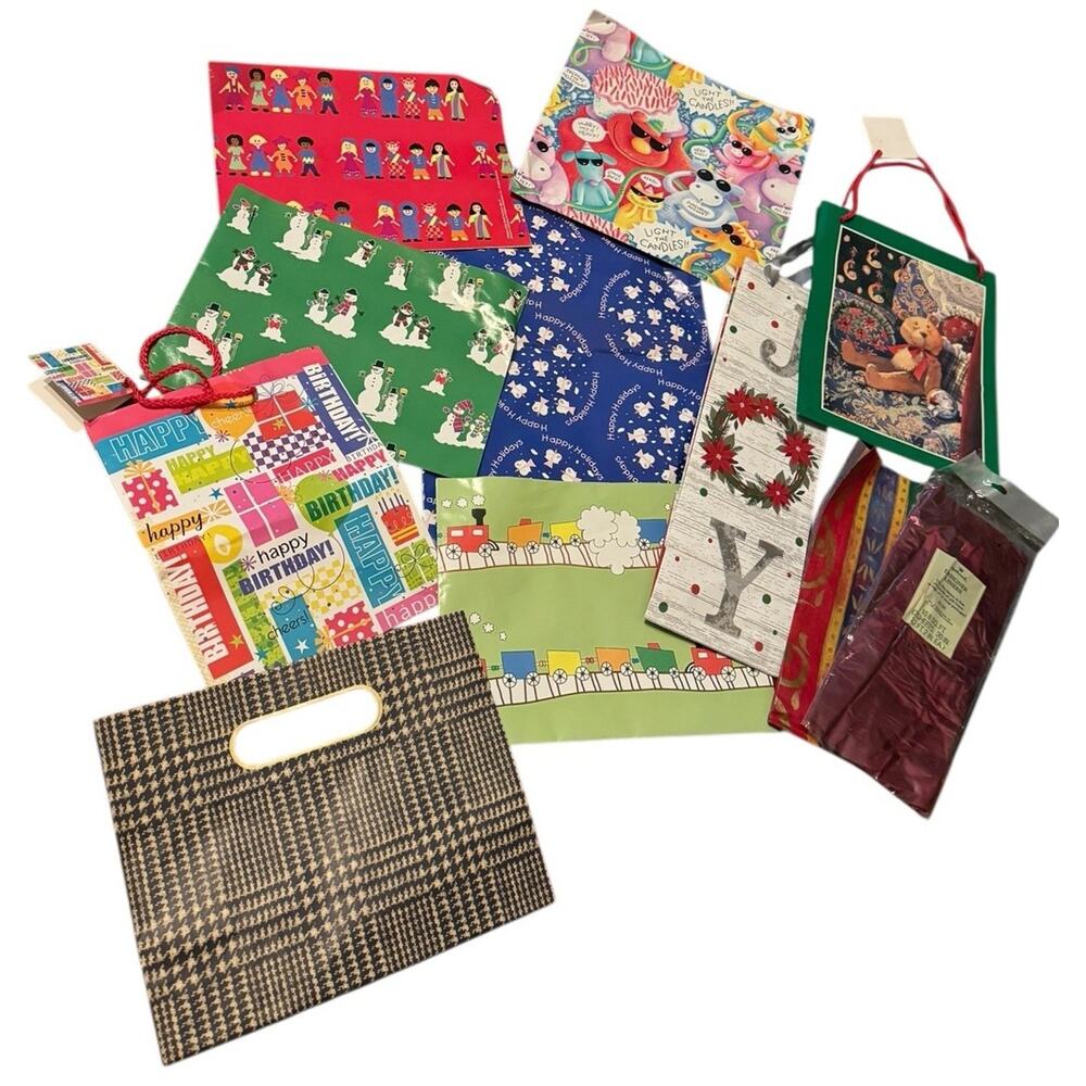 Mixed Gift Bags & Wrapping Paper Lot Birthday Holiday Teddy Bear Paper Crafts